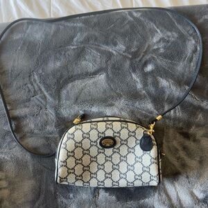 Vintage Authentic Gucci Plus purse
